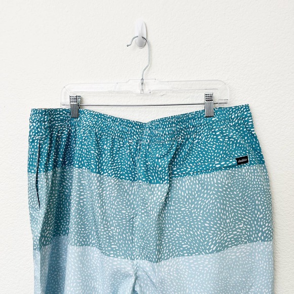 [Chubbies] Whale Sharks Blue Striped Ombre 7" Inseam Swim Shorts NWT Size XXL - Picture 10 of 12